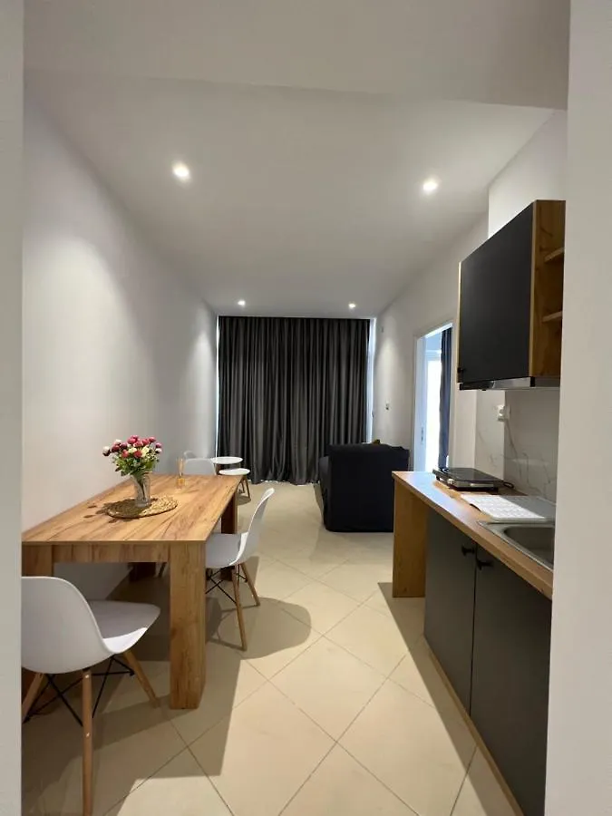 סרנדה E&L Luxury Apartments