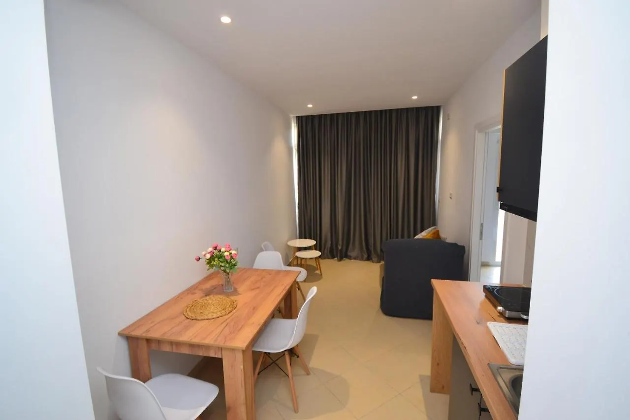 E&L Luxury Apartments Sarande